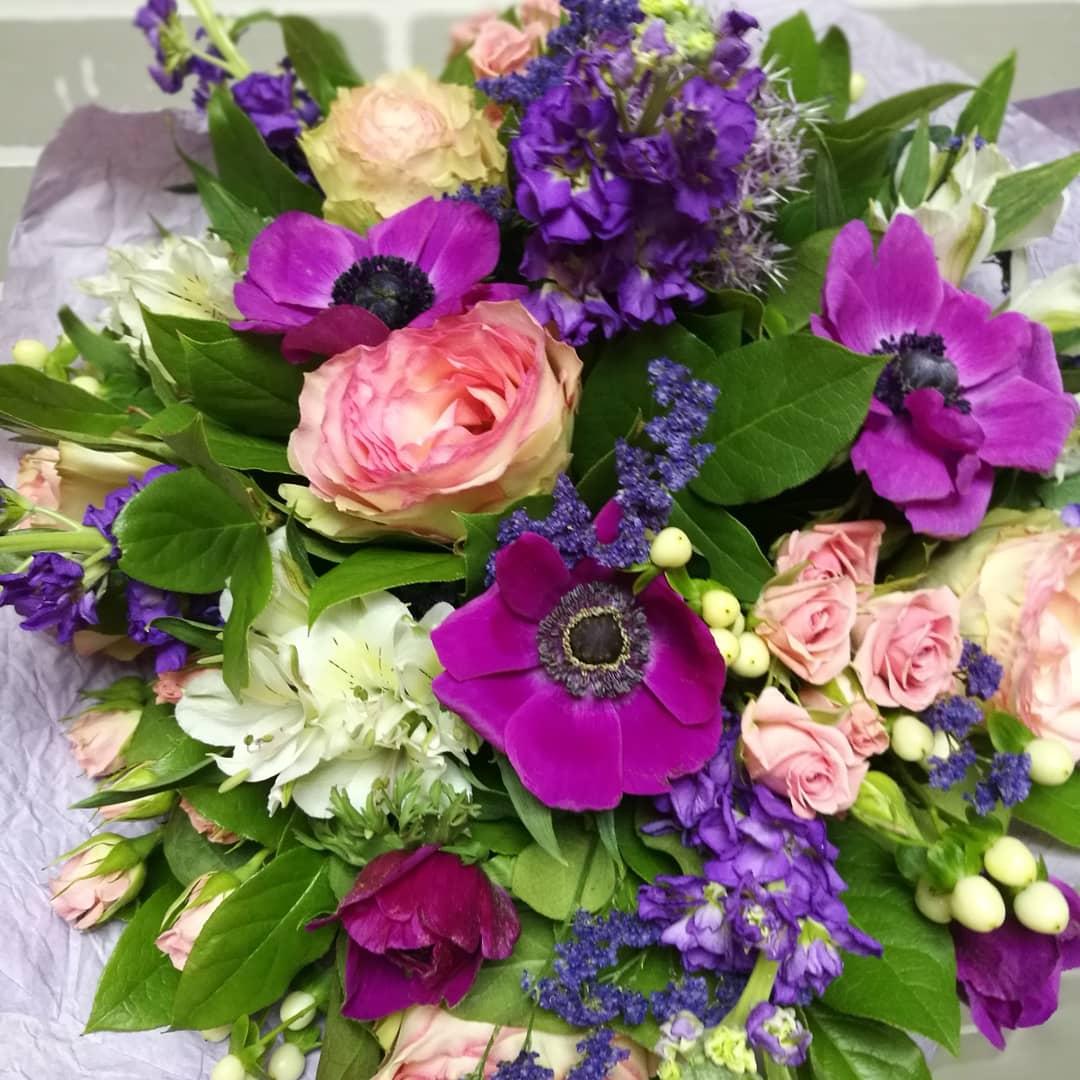 цветы ханты мансийск. цветы ханты. салон цветов ривьера ханты-мансийск. салон цветов ривьера ханты-мансийск. цветы от еганы ханты-мансийск.